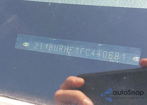 2015 Toyota Corolla Le Premium z USA, uszkodzony, nr VIN 2T1BURHE1FC440681